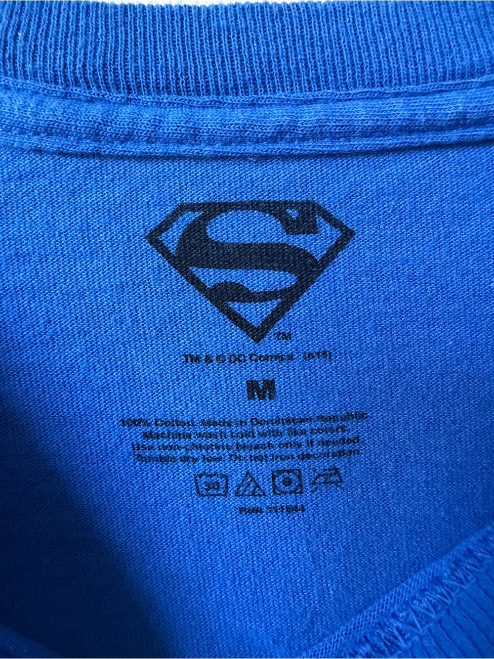 Superman 'MOM' DC Comics Graphic Tee, EUC, SuperMOM T-shirt, Medium - Picture 2 of 5